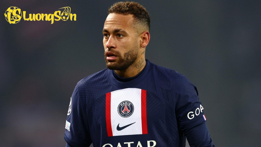 Sự nghiệp của Neymar đi xuống kể từ khi chuyển đến PSG (Ảnh: Getty).